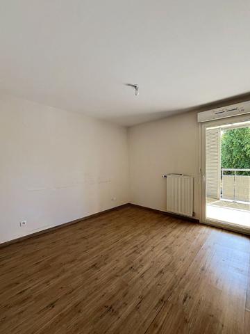 Bron : Appartement T3 avec beau balcon et un garage