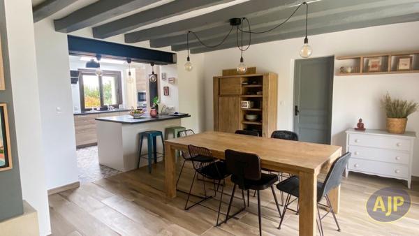 Maison à vendre Sainte Gemmes Sur Loire - 7 pièces, 191m² avec 5 chambre(s) à 629 200€ - AJP Immobilier Angers