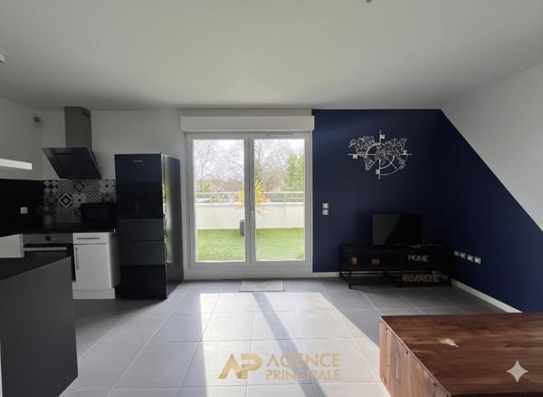 Appartement type 2 - La Rochelle - 43m2 - Terrasse + Parking - Secteur St Eloi €221 550 ** - Référence AM687D1
