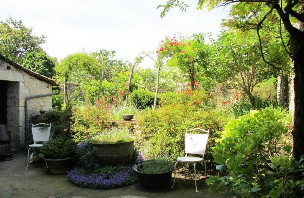 MAISON DE VILLE 270M², JARDIN ET GARAGE