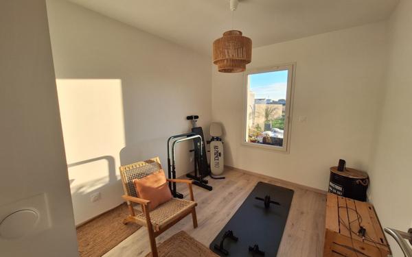 Maison à vendre    4 pièces •  Médis