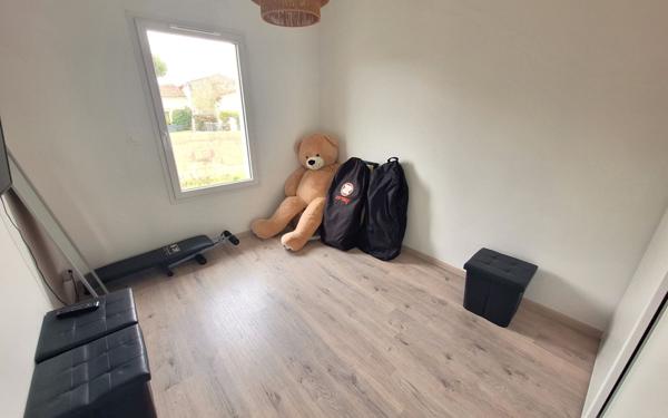 Maison à vendre    4 pièces •  Médis