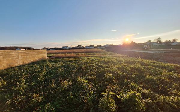Maison à vendre    4 pièces •  Médis