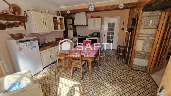 Compromis appartement/Maison à rénover- 145m2 + combles aménageables- Mamirolle centre