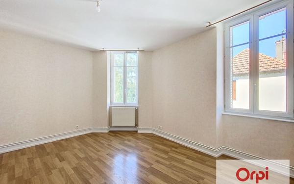 Appartement à louer    3 pièces • 75,87 m2 Montluçon