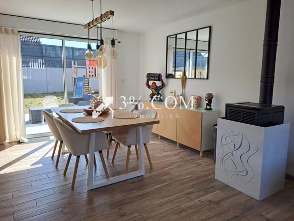 Maison
                                                                                                                                                                                                                                                                                                                        6 pièce(s)                                                                                                                                                                                                          3 chambre(s)                                                                                                                                                                                                          98.99  m²