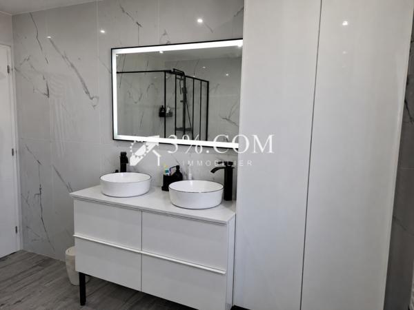 Maison
                                                                                                                                                                                                                                                                                                                        6 pièce(s)                                                                                                                                                                                                          3 chambre(s)                                                                                                                                                                                                          98.99  m²