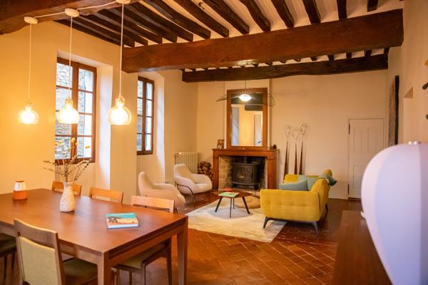 Vaison-la-Romaine (84110) COUP DE COEUR ASSURÉ ! AUTHENTIQUE MAISON EN PIERRE, BAIGNÉE D'HISTOIRE, AVEC TERRASSE.PANORAMIQUE