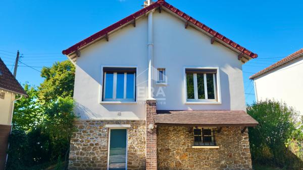MAISON INDÉPENDANTE 4 PIÈCES à ATHIS MONS, AVEC JARDIN ET SOUS-SOL