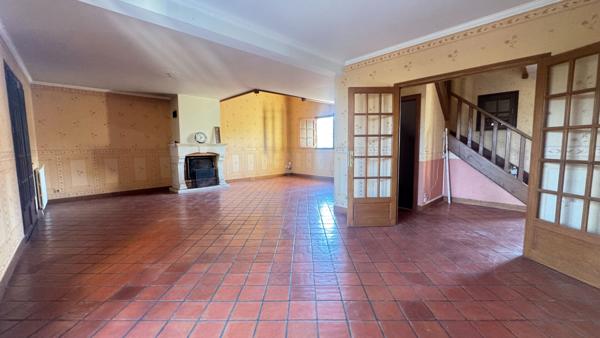 Maison individuelle à Corbeil Essonnes 6 pièce(s) 165 m2