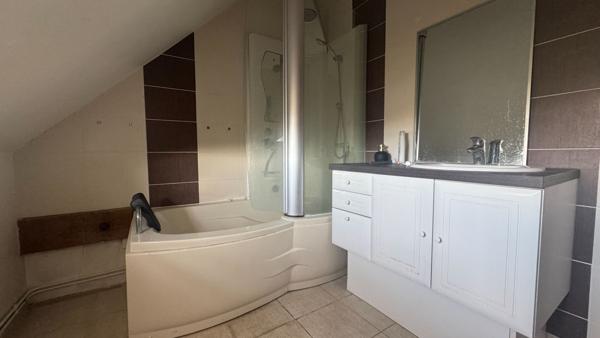 Maison individuelle à Corbeil Essonnes 6 pièce(s) 165 m2