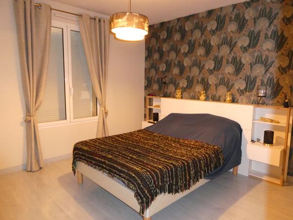 Maison de plain pied avec sous sol complet et dépendance. Vimartin sur orthe