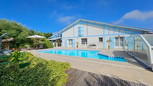 Castets-Maison 240 m² avec piscine et studio indépendant