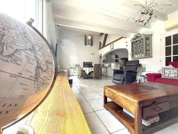 Castets-Maison 240 m² avec piscine et studio indépendant