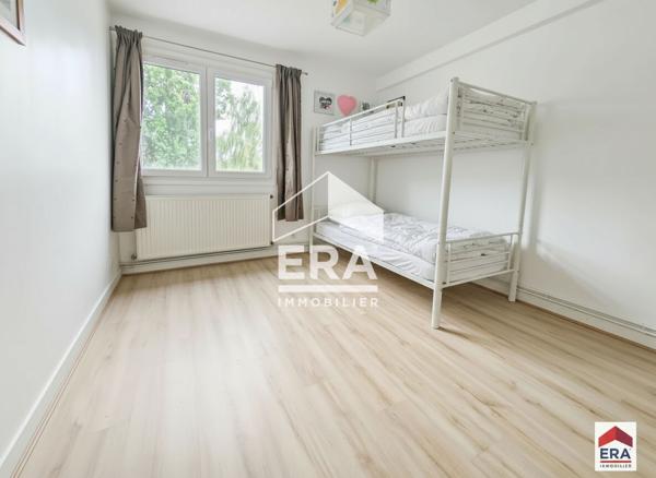 CROIX CENTRE - T3 de 72 m² - BALCON - PARKING PRIVATIF - CAVE