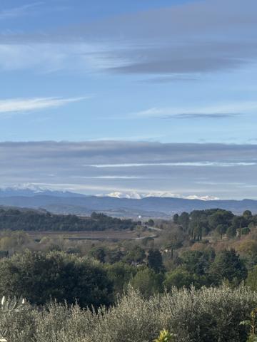 Terrain constructible avec vue panoramique sur les Pyrénées