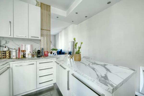 Appartement Suresnes 2 pièce(s) 45 m2