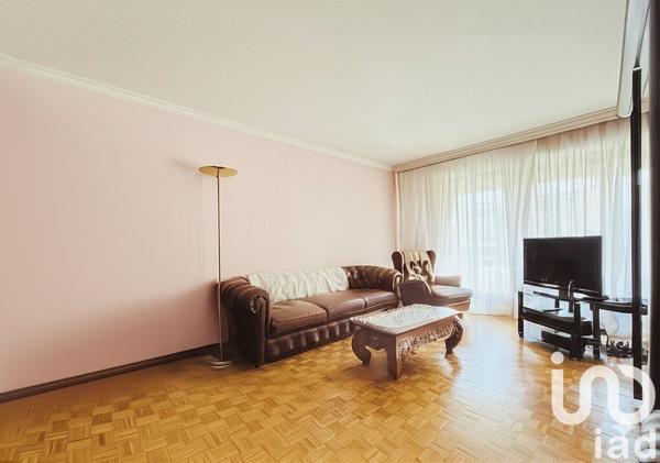 Appartement 2 pièces de 52 m² à Paris (75019)