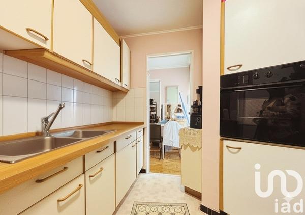 Appartement 2 pièces de 52 m² à Paris (75019)