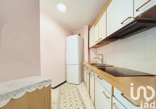 Appartement 2 pièces de 52 m² à Paris (75019)