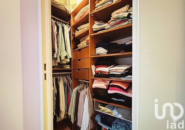 Appartement 2 pièces de 52 m² à Paris (75019)