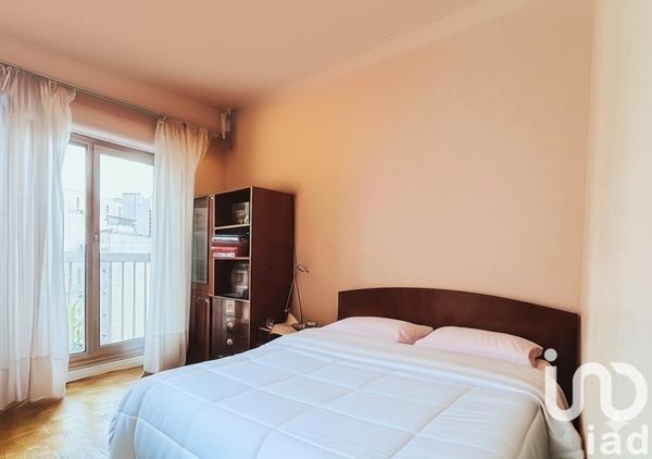 Appartement 2 pièces de 52 m² à Paris (75019)