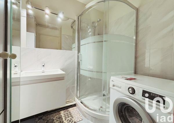 Appartement 2 pièces de 52 m² à Paris (75019)