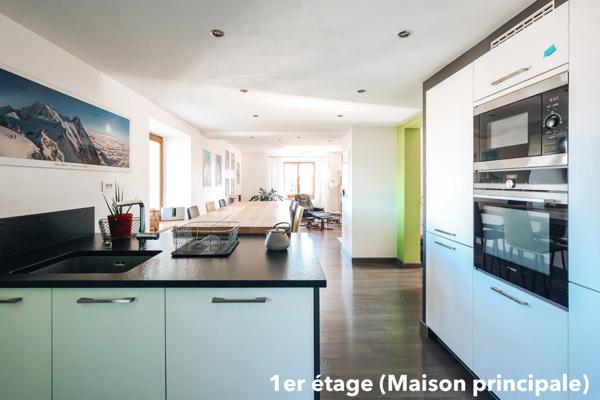 Maison 10 pièces de 294 m² à Labaroche 68910