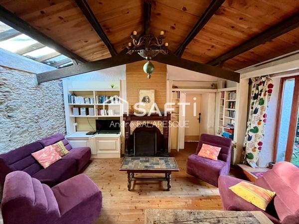 Amoureux de la pierre, de la nature et du calme, cette propriété est faite pour vous.