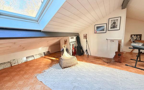 Maison à vendre    5 pièces • 165 m2 Tosse