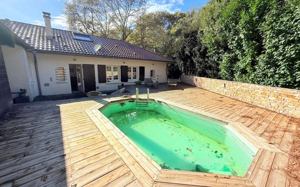 Maison à vendre    5 pièces • 165 m2 Tosse