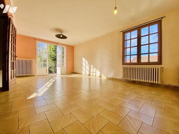 Maison T4 à rénover sur 461 m² de terrain, sous-sol intégral et garage