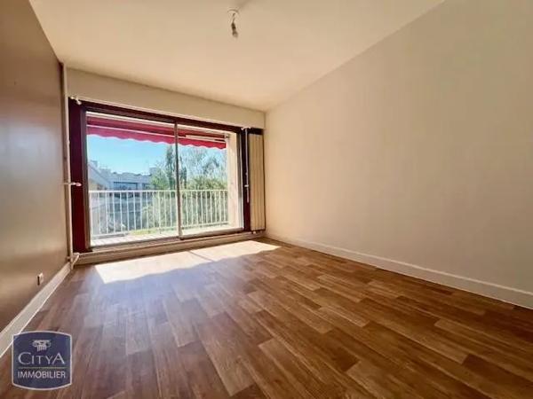 Appartement à louer 4 pièces 87.1m² Viroflay (78220)