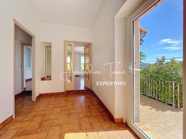 Millau (12100) A vendre - agréable maison des années 40 et ses annexes