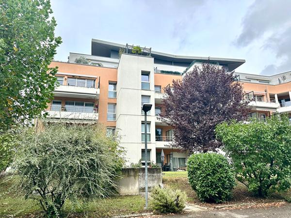 T4 3 CHAMBRES - TERRASSE - ASCENCEUR - GARAGE