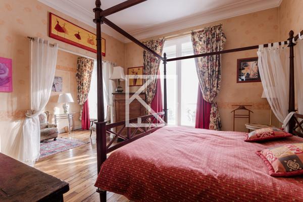 Bureaux ou appartement bourgeois avec ascenseur