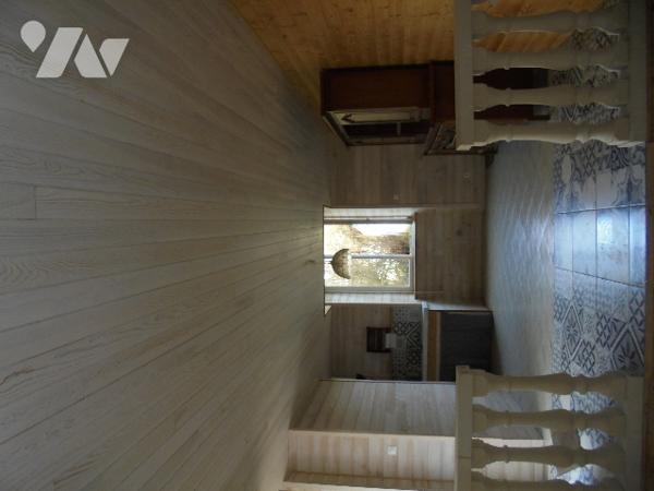 A 2 pas du centre ville Appt rénové RDC sur cour intérieure avec  jardin, cave, grenier et appentis