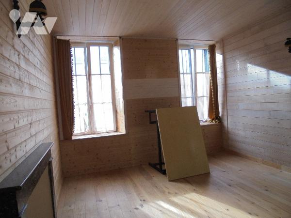 A 2 pas du centre ville Appt rénové RDC sur cour intérieure avec  jardin, cave, grenier et appentis