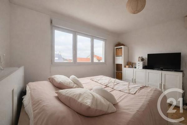 Maison à vendre  5 pièces - 95 m 2   ORMESSON SUR MARNE  - 94