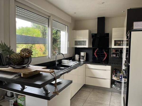 Maison à vendre |  Saint-Prix |  6 pièces | 130 m²