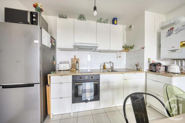 Appartement F3 à vendre  3 pièces - 58,77 m 2   ABLON SUR SEINE  - 94