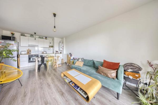 Appartement F3 à vendre  3 pièces - 58,77 m 2   ABLON SUR SEINE  - 94