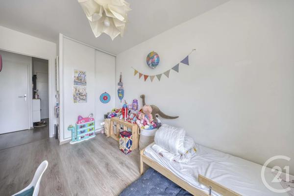 Appartement F3 à vendre  3 pièces - 58,77 m 2   ABLON SUR SEINE  - 94