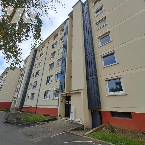 APPARTEMENT AVEC GARAGE ET CAVE