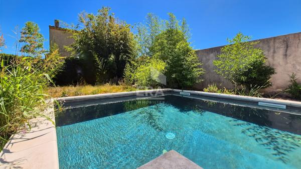 CHATEAURENARD - Maison 122 m2 3 chambres et piscine