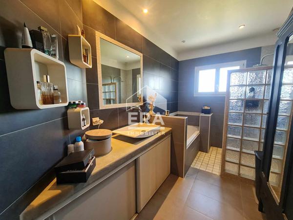 CHATEAURENARD - Maison 122 m2 3 chambres et piscine