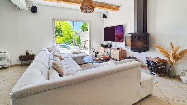 CHATEAURENARD - Maison 122 m2 3 chambres et piscine