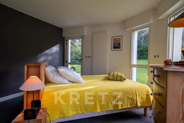 Villa d'architecte haut de gamme avec piscine, face à la rade de Brest