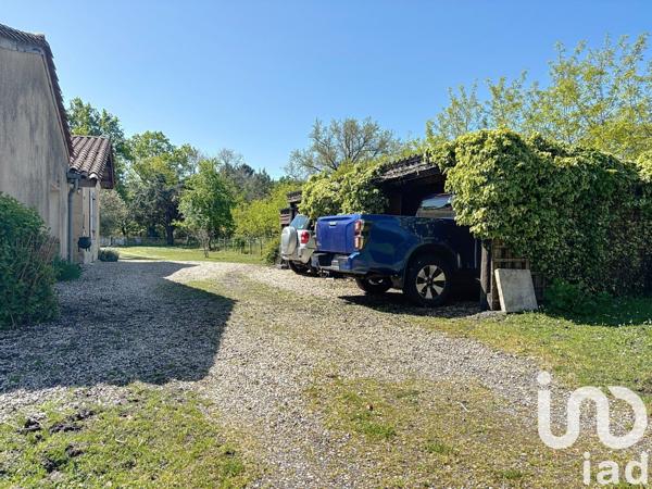 Maison traditionnelle 4 pièces de 300 m² à Le Pian-Médoc (33290)