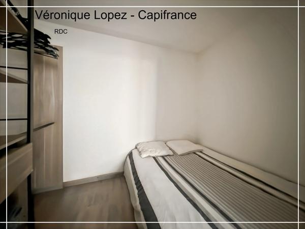 Agen centre, proche de la Mairie et des Jacobins, petit immeuble de 114 m² sur 3 niveaux composé de 3 appartements